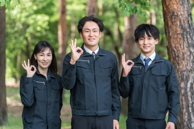 蜂駆除業者の選び方とは?後悔しないためのチェックポイント